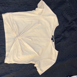 Yellow ties crop top 🌼